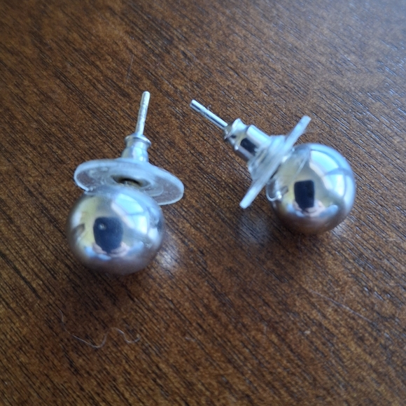 Jewelry - Silver Ball Stud Earrings